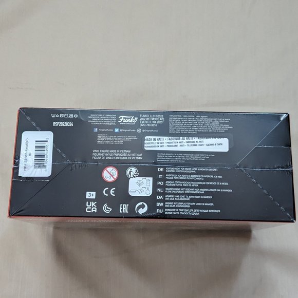 Funko Pop! & Tees: My Hero Academia - Katsuki Bakugo Vinyl Figure & T-Shirt (M) - Picture 6 of 7